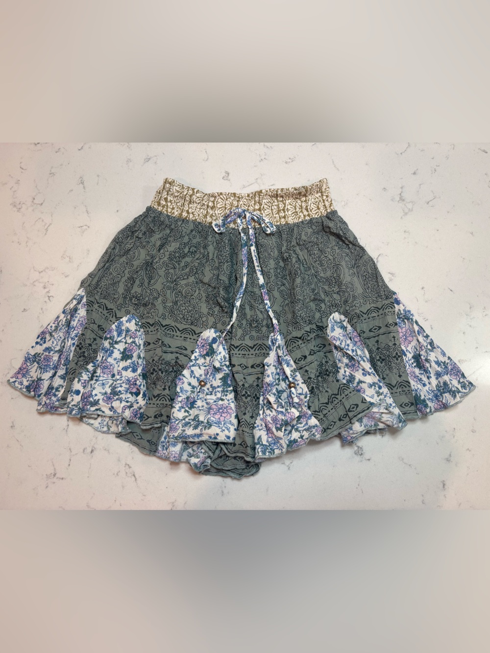 New Angie Boho Floral-Trim Smocked Waist Flowy Shorts in Jade Green